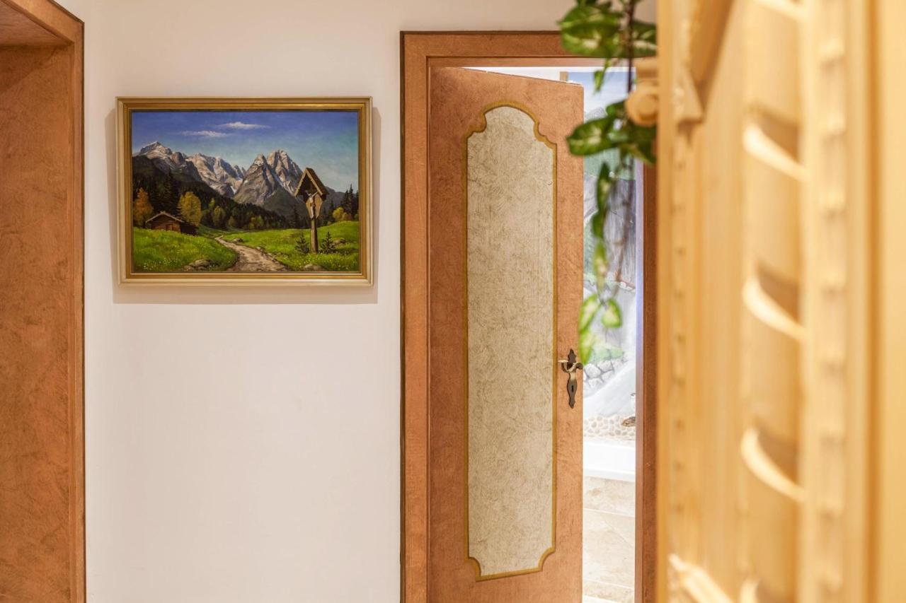 Ferienwohnung Waldruhe Garmisch-Partenkirchen Exterior photo