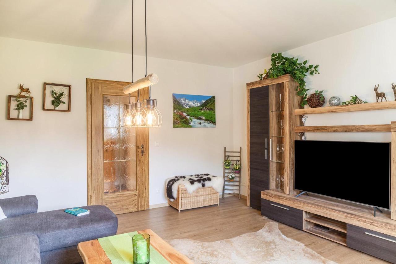 Ferienwohnung Waldruhe Garmisch-Partenkirchen Exterior photo