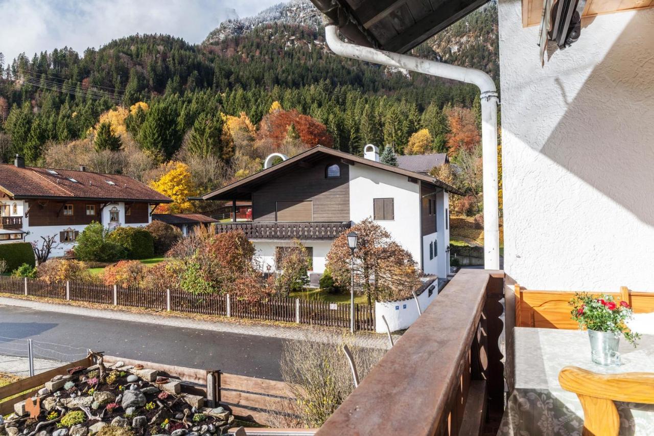 Ferienwohnung Waldruhe Garmisch-Partenkirchen Exterior photo